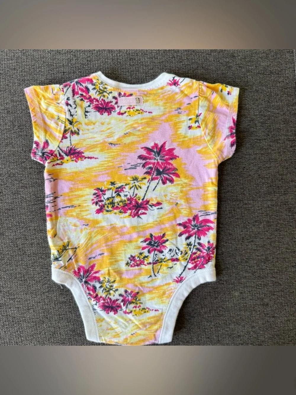 Y2K Old Navy Palm Tropical Resort Baby Girl Bodysuit  Pink Yellow Summer 3-6M